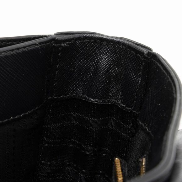 Salvatore Ferragamo Saffiano Sandrine Medium Shoulder Bag - Picture 12 of 15